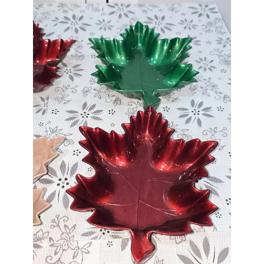 Set of 4 Maple Leaf Shaped Plastic Bowls — Fall Colors